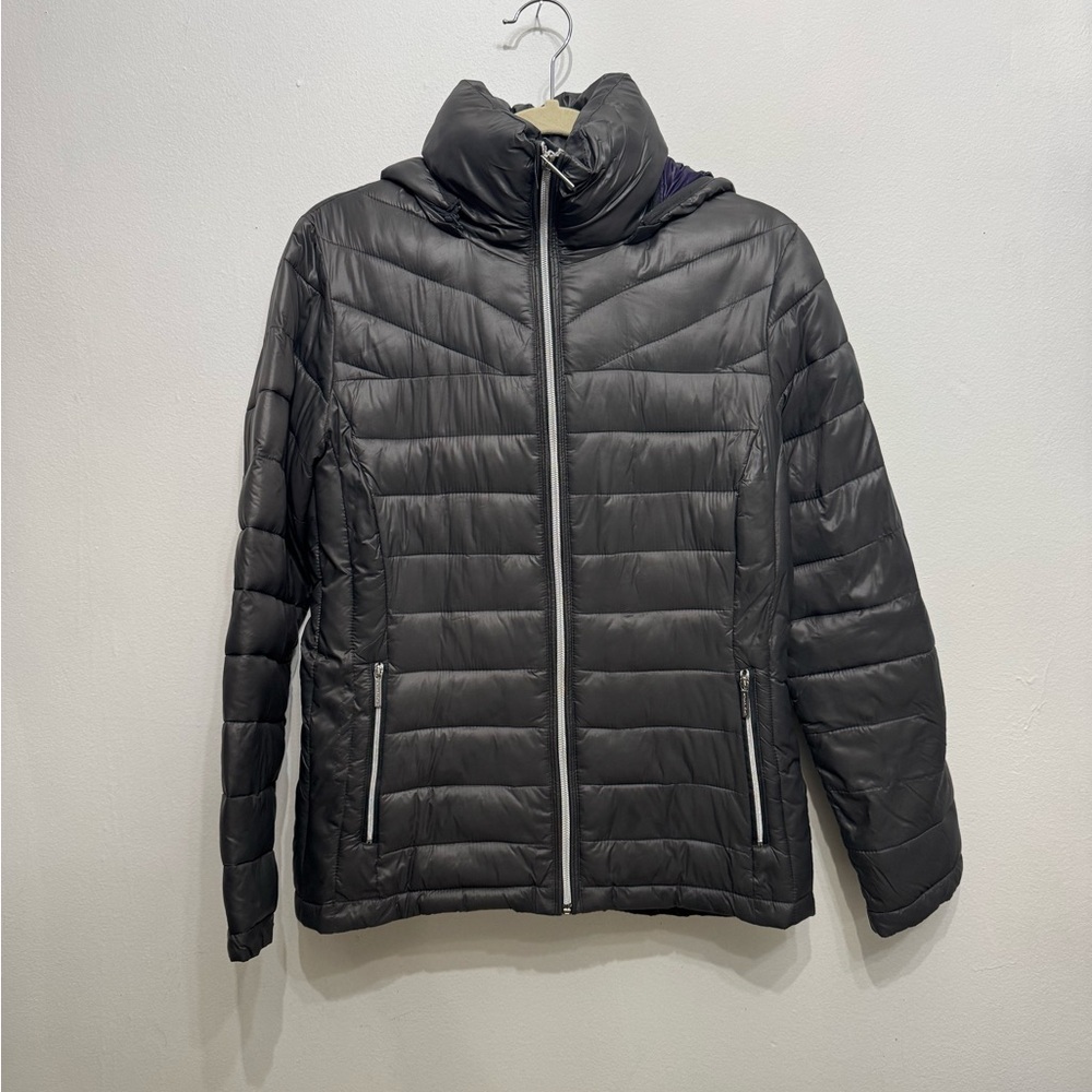 MICHAEL MIchael Kors Hooded Puffer Jacket. Coat. Emblem on Sleeve.